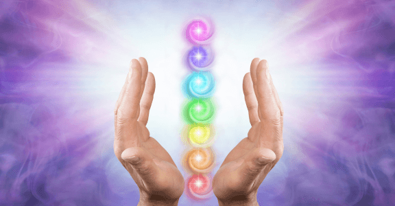 Reiki vs Chakra Healing: Key Differences, Benefits & Which One Is Right for You